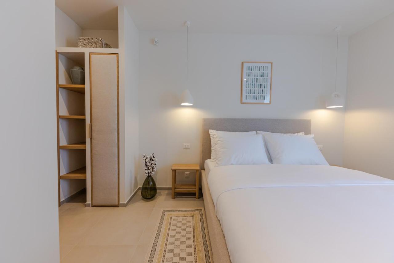The Olive Poolhouse Apartment Split Bagian luar foto