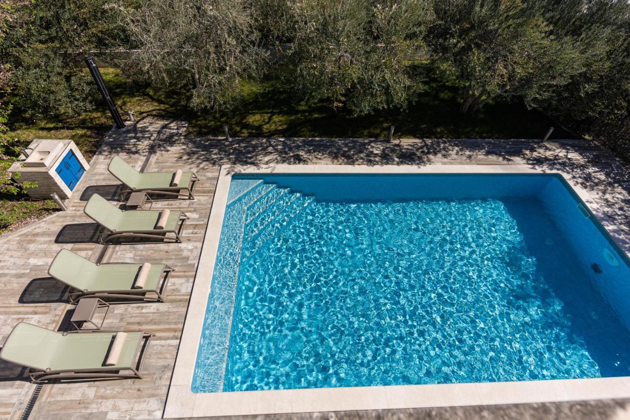 The Olive Poolhouse Apartment Split Bagian luar foto