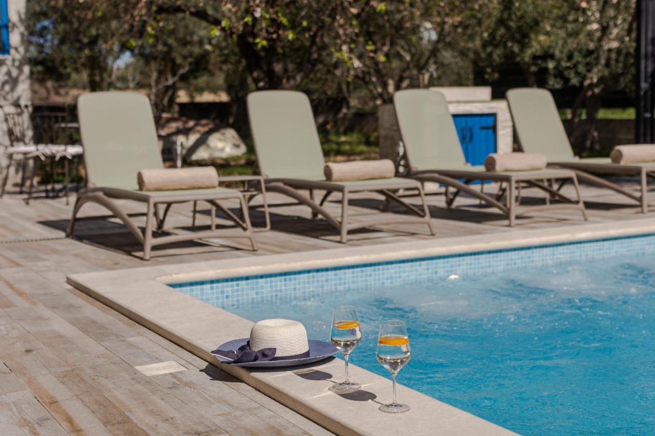 The Olive Poolhouse Apartment Split Bagian luar foto