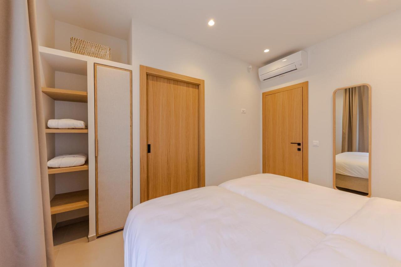 The Olive Poolhouse Apartment Split Bagian luar foto