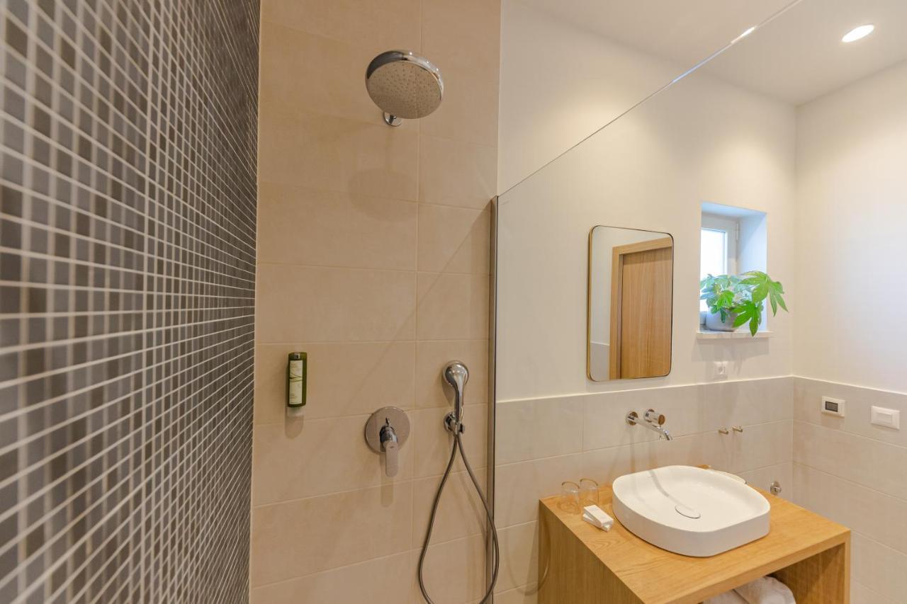 The Olive Poolhouse Apartment Split Bagian luar foto